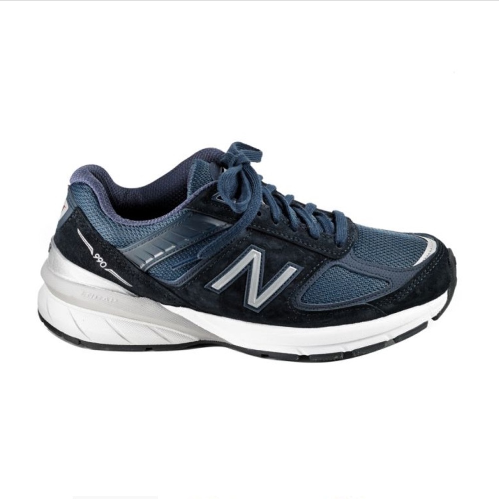 Preowned New Balance 990v5 Navy Sneakers Womens
Size 7